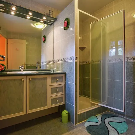 Peaceful In Thedirac Casa de Férias Lavercantière