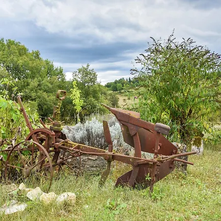 Peaceful In Thedirac Lavercantière