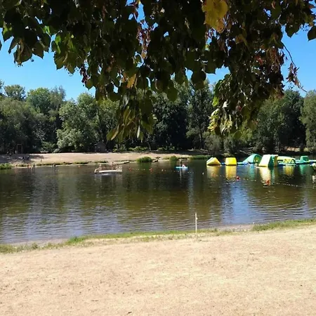 Peaceful In Thedirac Casa de Férias