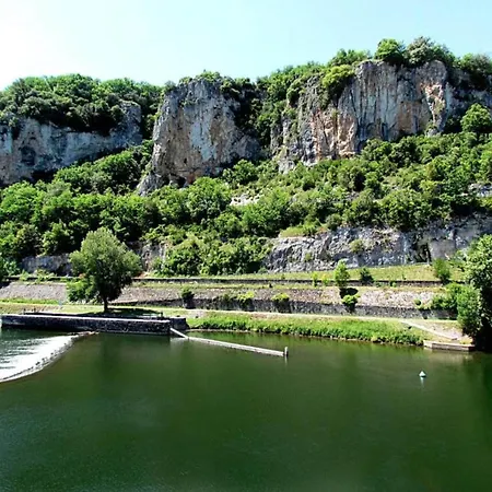 Peaceful In Thedirac