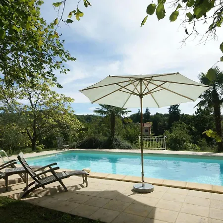 Cosy With Swimming Pool Lavercantiere