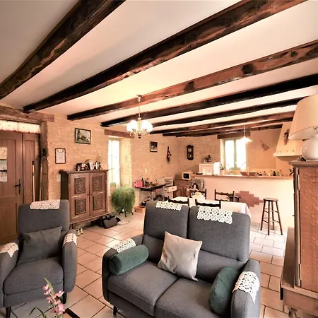 Peaceful In Thedirac Feriehus Lavercantière