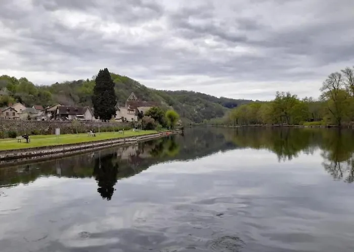 Peaceful In Thedirac Prázdninový dům Lavercantière